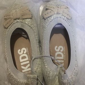 Cotton On Shoes - New with tag Cotton On Kids Flats (silver speckle) Cotton On Shoes - New with tag Cotton On Kids Flats (silver speckle)